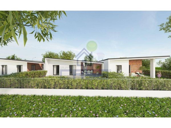 casa indipendente in vendita a Casalpusterlengo