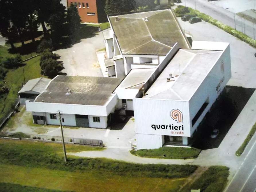 ufficio in vendita a Casalpusterlengo in zona Zorlesco
