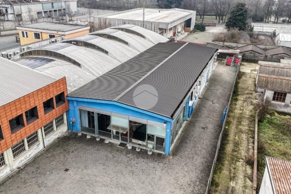 negozio in vendita a Casalpusterlengo