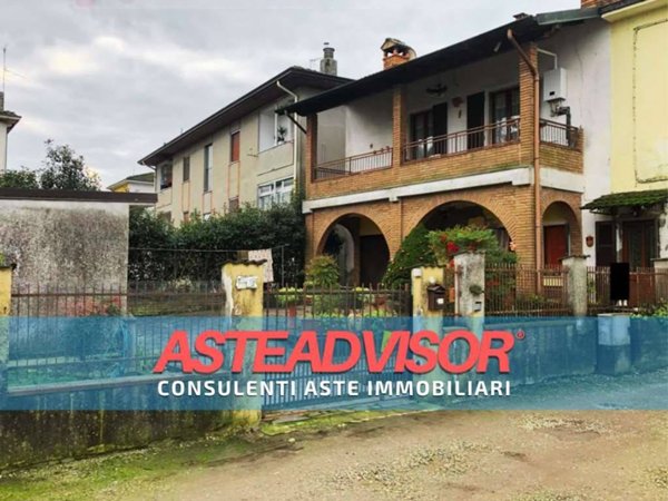 appartamento in vendita a Casalpusterlengo in zona Vittadone