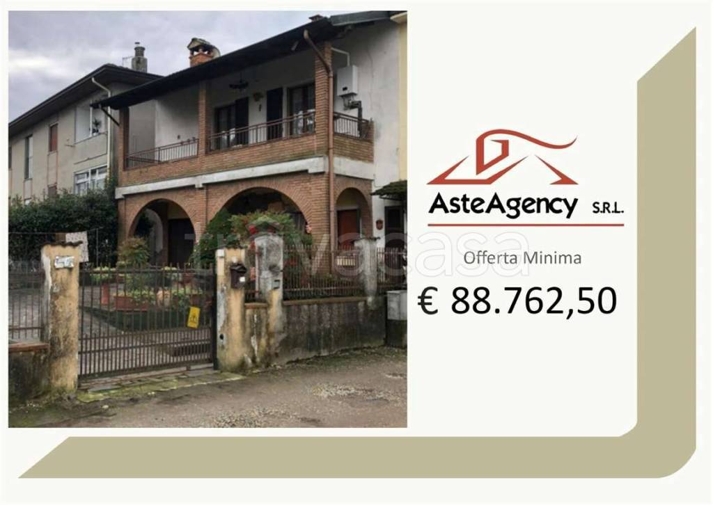 casa indipendente in vendita a Casalpusterlengo in zona Vittadone