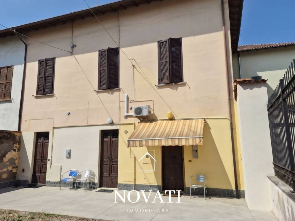 casa indipendente in vendita a Casalpusterlengo
