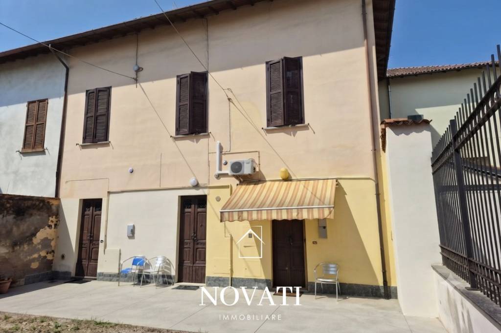casa indipendente in vendita a Casalpusterlengo