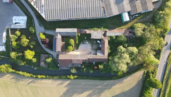 casa indipendente in vendita a Casalpusterlengo