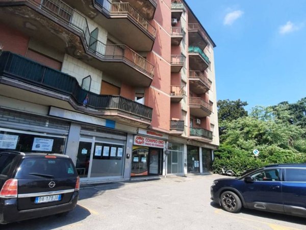 negozio in vendita a Casalpusterlengo