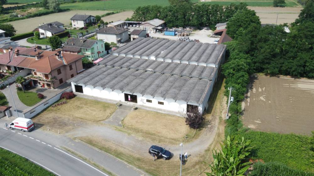 capannone in vendita a Caselle Landi