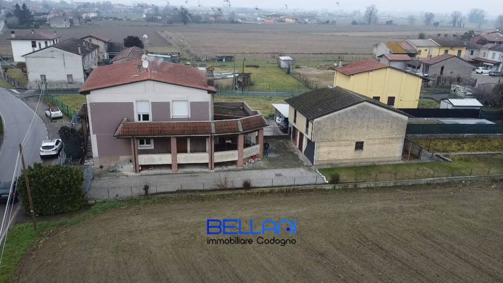 casa indipendente in vendita a Caselle Landi