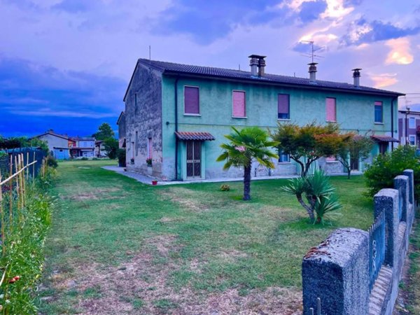 casa indipendente in vendita a Caselle Landi