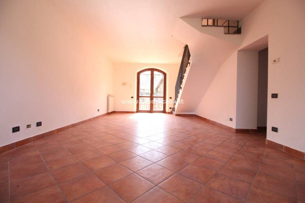 casa indipendente in vendita a Caselle Lurani