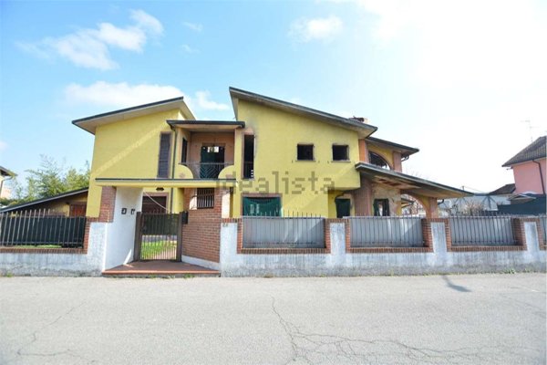 casa indipendente in vendita a Caselle Lurani