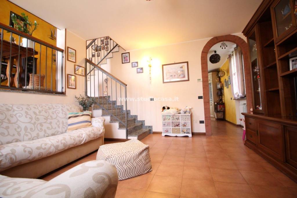 casa indipendente in vendita a Caselle Lurani