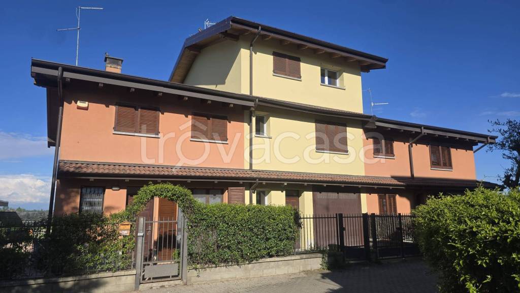casa indipendente in vendita a Caselle Lurani