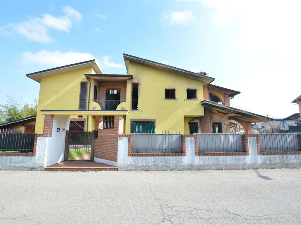casa indipendente in vendita a Caselle Lurani