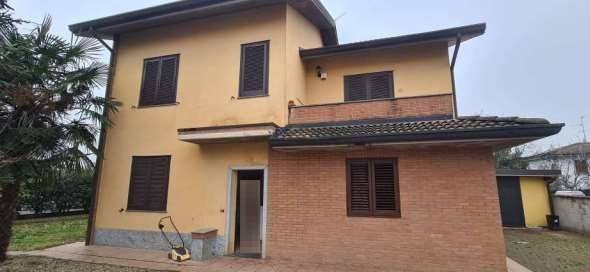 casa indipendente in vendita a Caselle Lurani