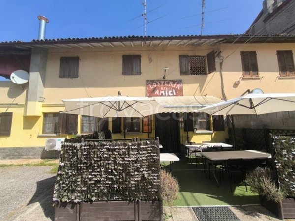 negozio in vendita a Caselle Lurani in zona Calvenzano