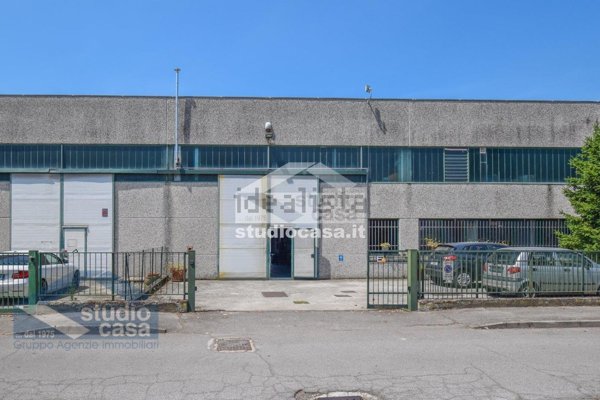 capannone in vendita a Caselle Lurani