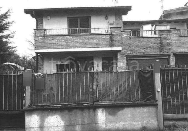 casa indipendente in vendita a Caselle Lurani