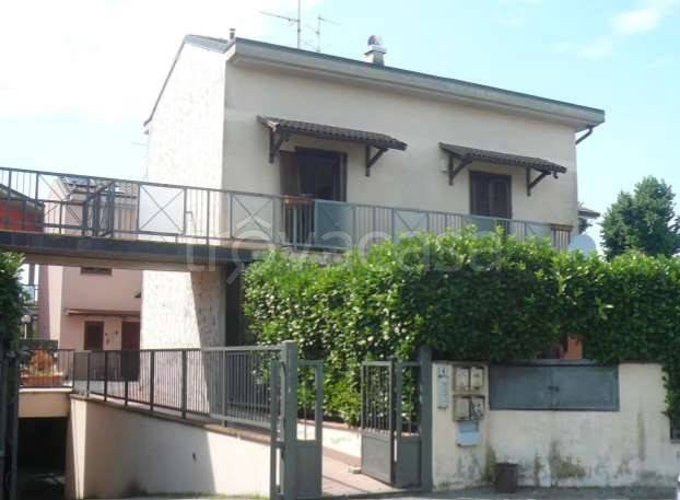 casa indipendente in vendita a Caselle Lurani