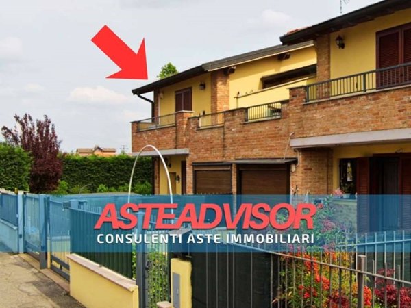 casa indipendente in vendita a Caselle Lurani in zona Calvenzano