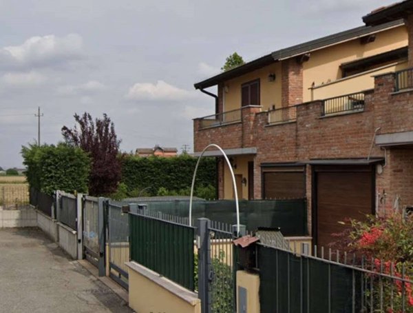 casa indipendente in vendita a Caselle Lurani