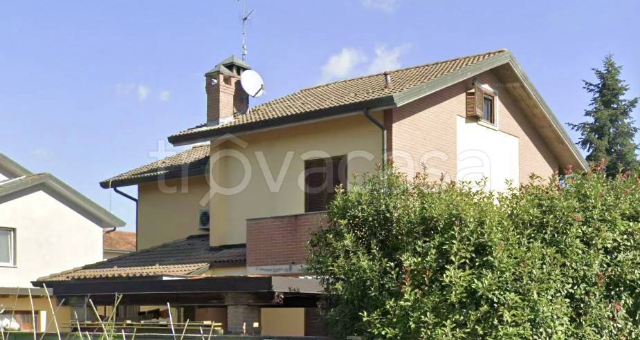 casa indipendente in vendita a Caselle Lurani