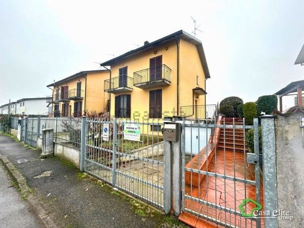 casa indipendente in vendita a Caselle Lurani