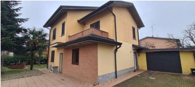 casa indipendente in vendita a Caselle Lurani