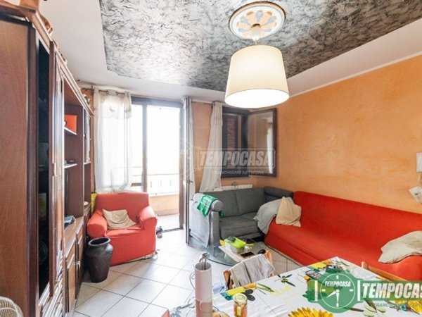 appartamento in vendita a Caselle Lurani in zona Calvenzano