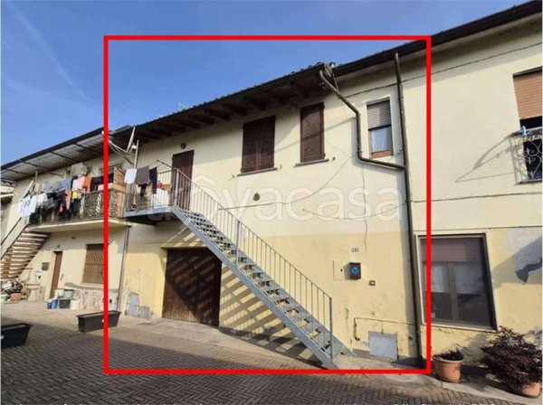 appartamento in vendita a Caselle Lurani in zona Calvenzano