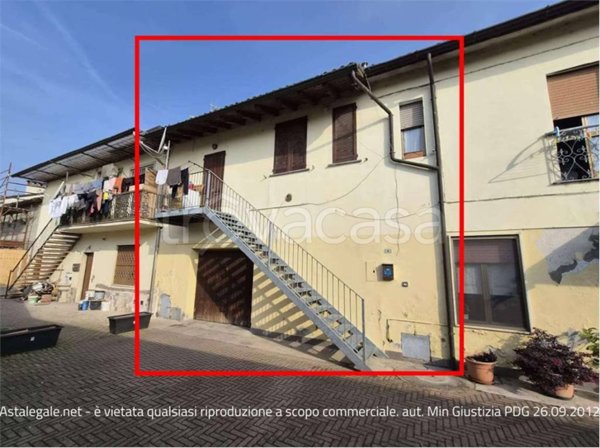 appartamento in vendita a Caselle Lurani in zona Calvenzano