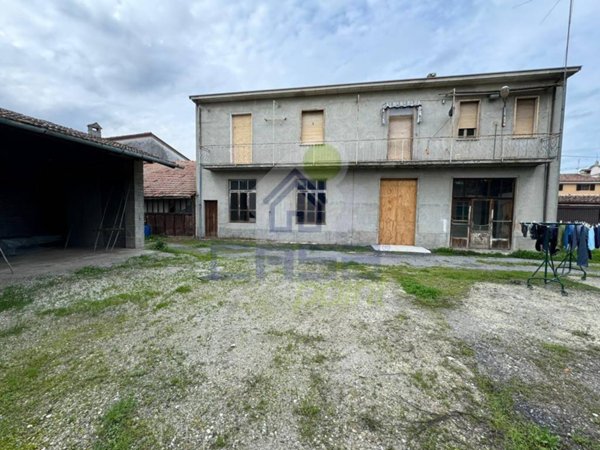 casa indipendente in vendita a Castelnuovo Bocca d'Adda