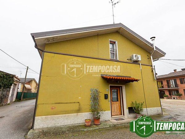 appartamento in vendita a Castelnuovo Bocca d'Adda