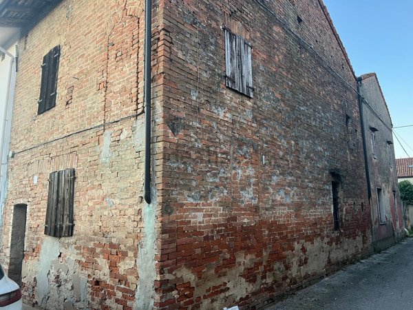 quadrivano in vendita a Castelnuovo Bocca d'Adda