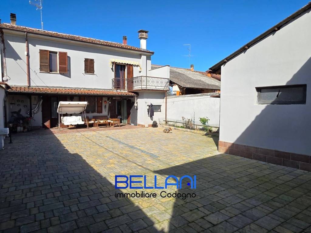 casa indipendente in vendita a Castelnuovo Bocca d'Adda