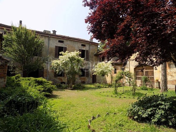 casa indipendente in vendita a Castelnuovo Bocca d'Adda