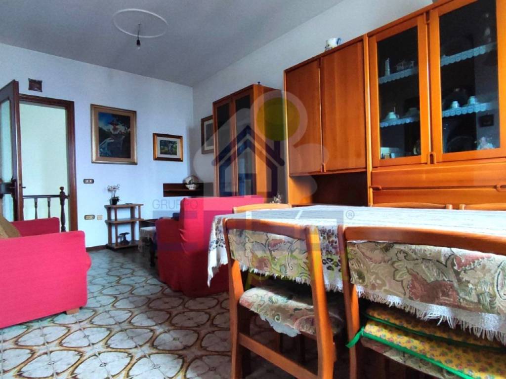 intera palazzina in vendita a Castelnuovo Bocca d'Adda