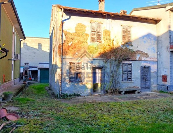 pentavano in vendita a Castiglione d'Adda