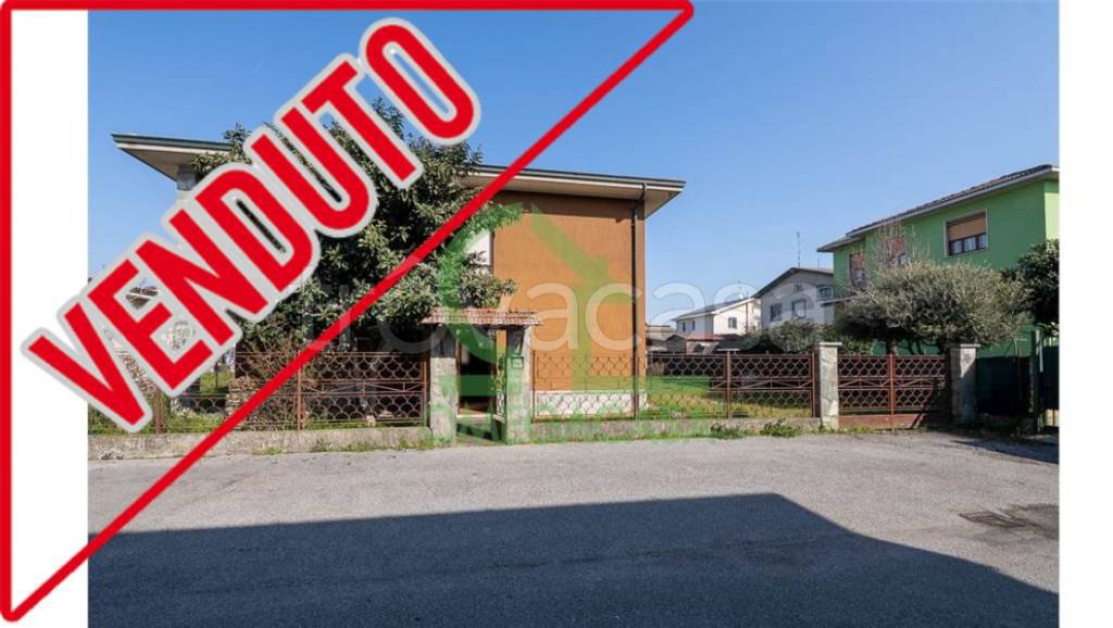 casa indipendente in vendita a Castiglione d'Adda