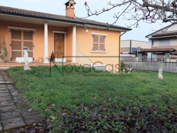 casa indipendente in vendita a Castiglione d'Adda