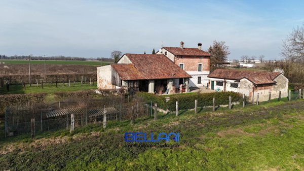 casale in vendita a Castiglione d'Adda