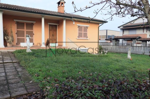 casa indipendente in vendita a Castiglione d'Adda