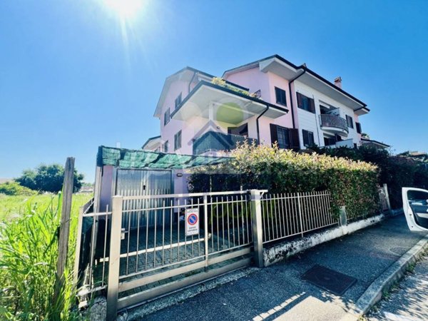 appartamento in vendita a Castiraga Vidardo in zona Vidardo