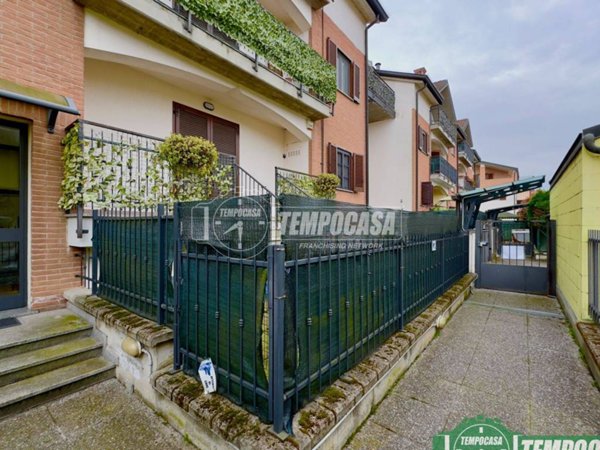appartamento in vendita a Castiraga Vidardo in zona Vidardo