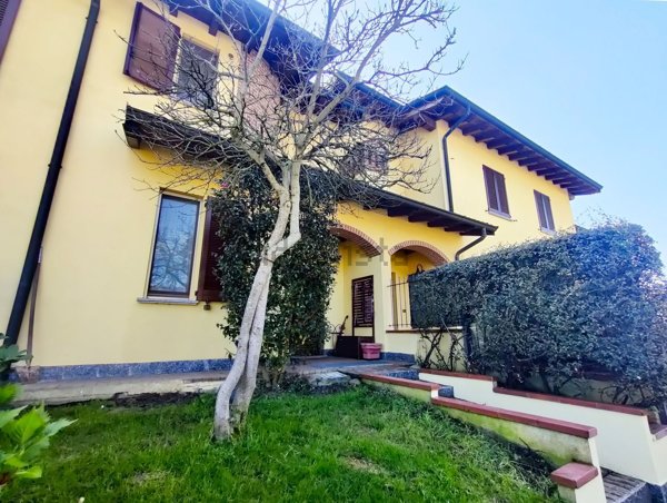 appartamento in vendita a Castiraga Vidardo