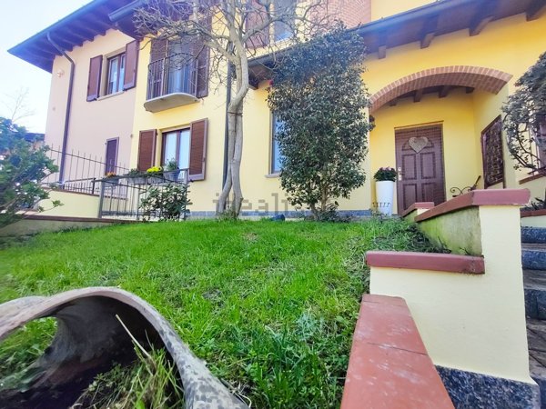 appartamento in vendita a Castiraga Vidardo
