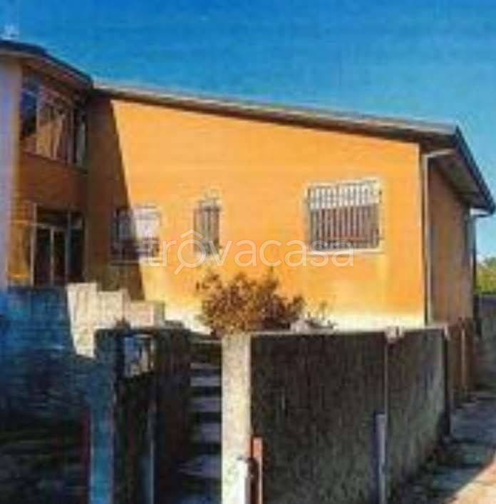 appartamento in vendita a Castiraga Vidardo in zona Vidardo