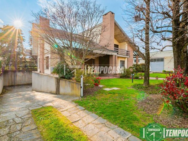 casa indipendente in vendita a Castiraga Vidardo in zona Vidardo