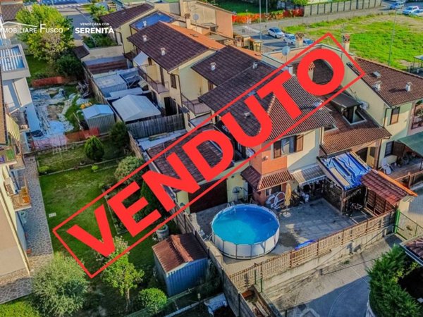 casa indipendente in vendita a Castiraga Vidardo in zona Vidardo