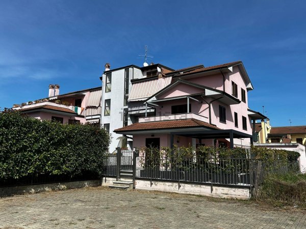 appartamento in vendita a Castiraga Vidardo