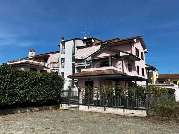 appartamento in vendita a Castiraga Vidardo